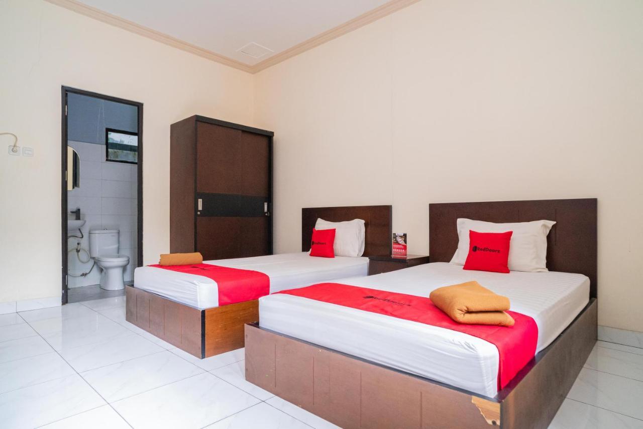 Reddoorz @ Wisma Pangrango Palangka Raya Exterior foto
